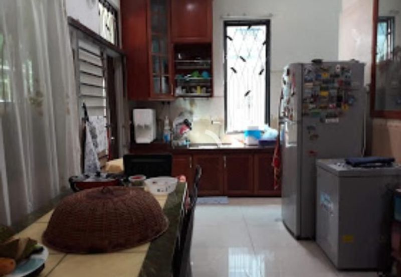 Terrace house for Sale