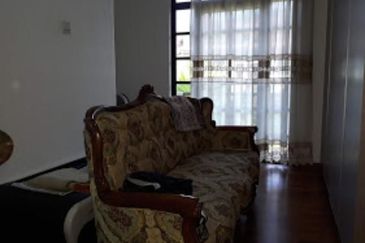 Terrace house for Sale