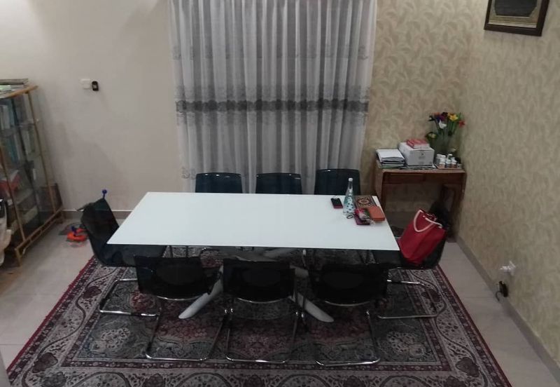 Terrace house for Sale