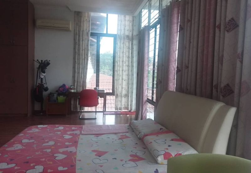 Terrace house for Sale