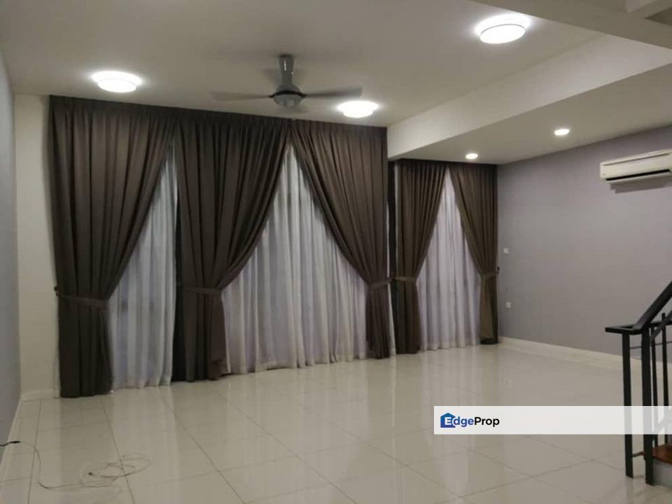 16 Quartz, Selangor, Taman Melawati