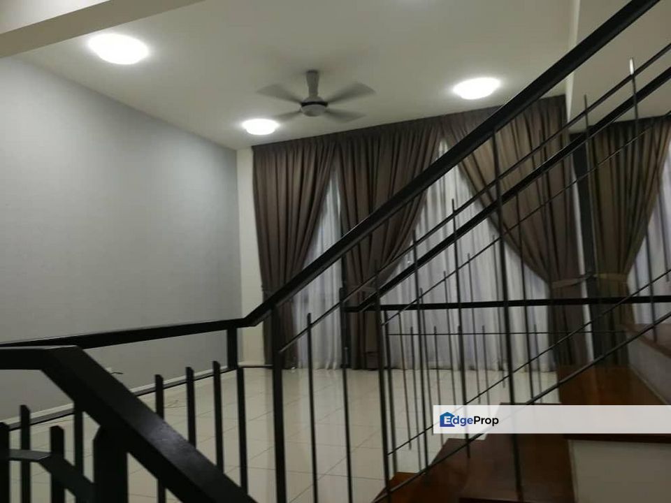 16 Quartz, Selangor, Taman Melawati