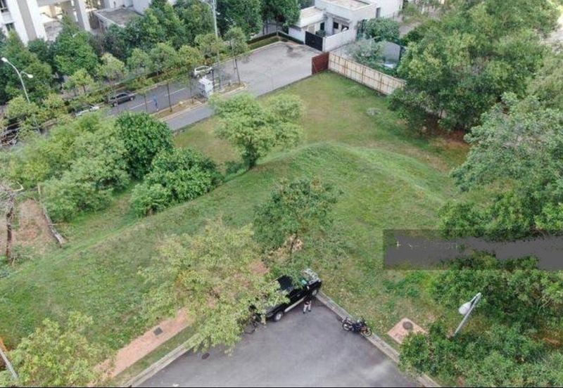 Kiara Peak (Puncak Kiara)