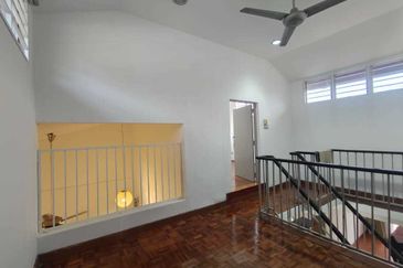 Taman Melawati Kuala Lumpur End Lot 1.5 Storey Interior Designed Renovation