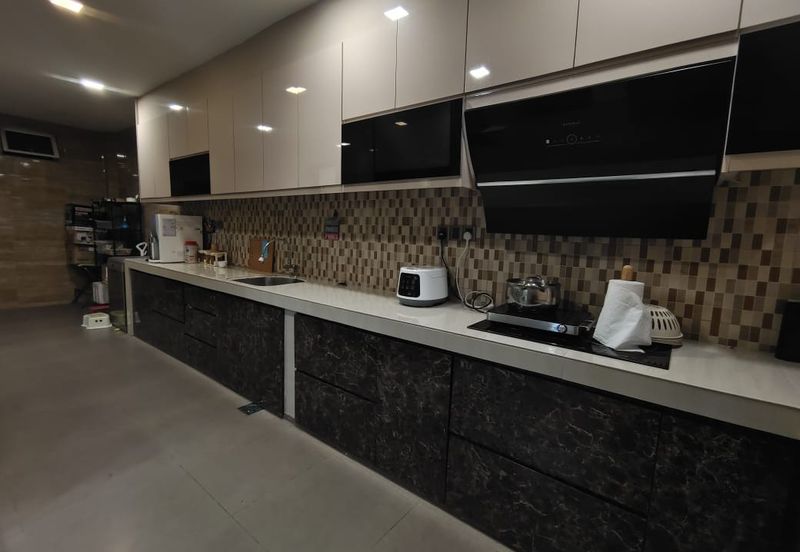 Semi D 2.5 Storey Taman Melawati Jalan K Fully Renovated