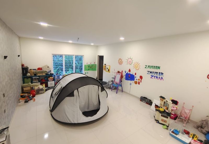 Semi D 2.5 Storey Taman Melawati Jalan K Fully Renovated