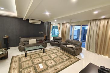 Semi D 2.5 Storey Taman Melawati Jalan K Fully Renovated