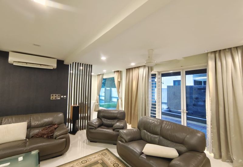 Semi D 2.5 Storey Taman Melawati Jalan K Fully Renovated