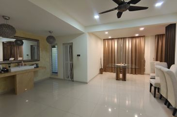 Semi D 2.5 Storey Taman Melawati Jalan K Fully Renovated