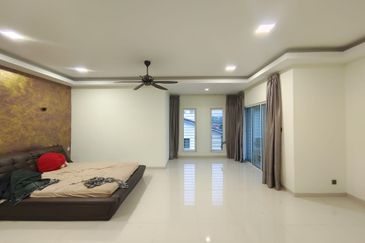 Semi D 2.5 Storey Taman Melawati Jalan K Fully Renovated