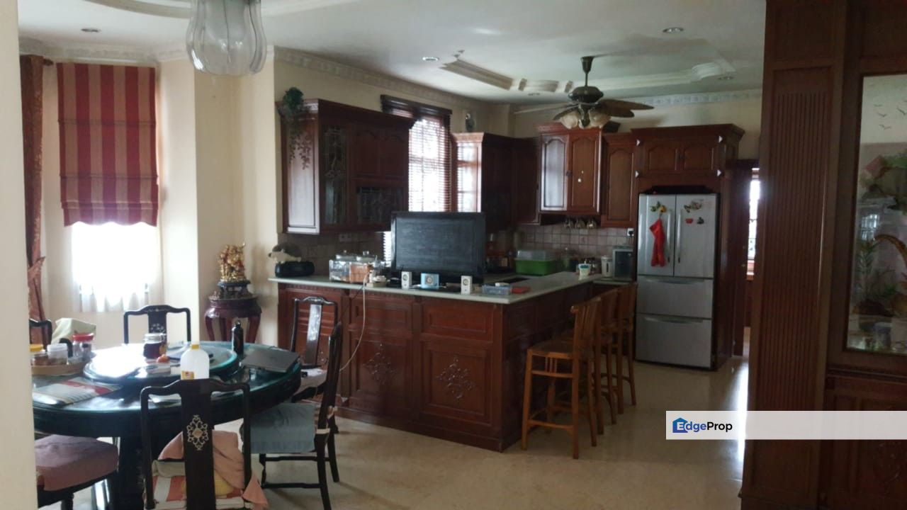 Bukit Rimau Shah Alam 6000sqft Land Bungalow Renovated Outdoor Jacuzzi, Selangor, Shah Alam