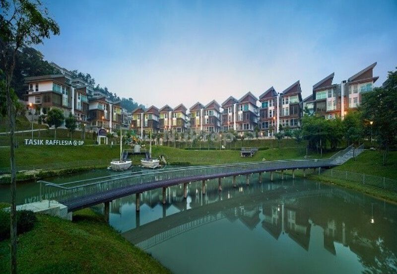 Rafflesia @ The Hill