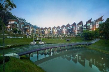 Rafflesia @ The Hill