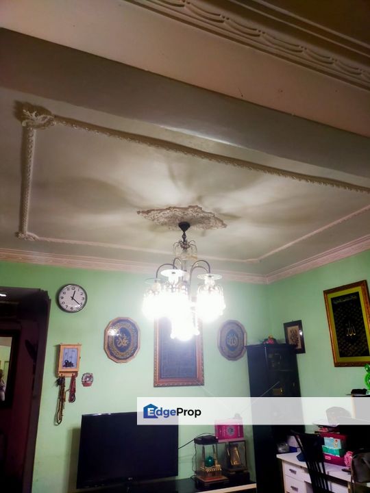 Kepong Taman Kepong Indah 2sty Terrace Bumi Lot Leasehold 18x50, Kuala Lumpur, Kepong