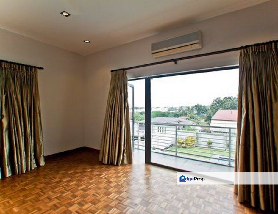 Ampang Taman Hillview Bungalow Renovated Built Up: 9800sqft , Selangor, Ulu Kelang