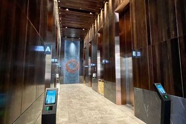 Menara EcoWorld (The Stride Strata Office @ BBCC)