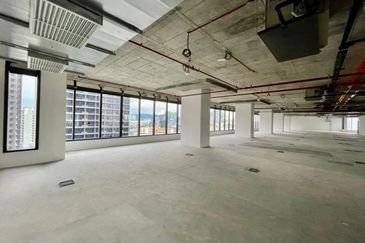 Menara EcoWorld (The Stride Strata Office @ BBCC)