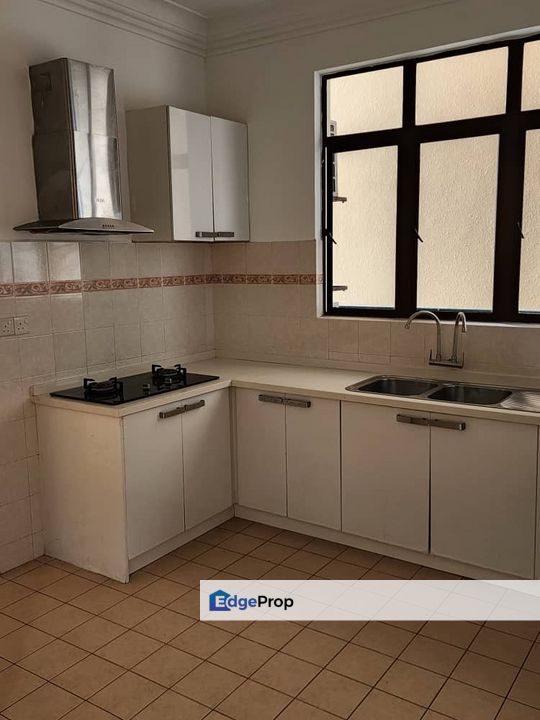 1 Bukit Utama Bandar Utama 1980sqft Corner Lot Middle Floor Well Kept Petaling Jaya Selangor, Selangor, Bandar Utama