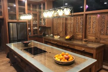 Perdana Lakeview East