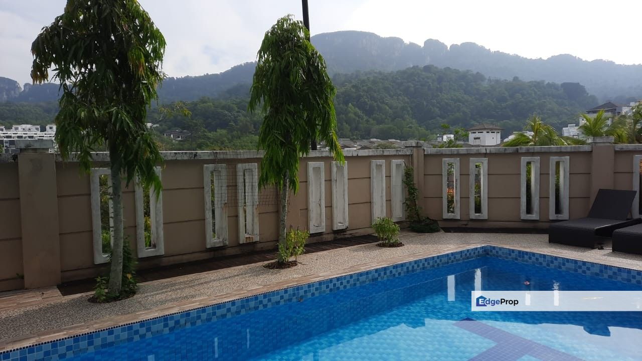  Kemensah Residency Ampang Corner Lot Bungalow Land: 8200sf Private Pool Hill view Kemensah Heights, Selangor, Ampang