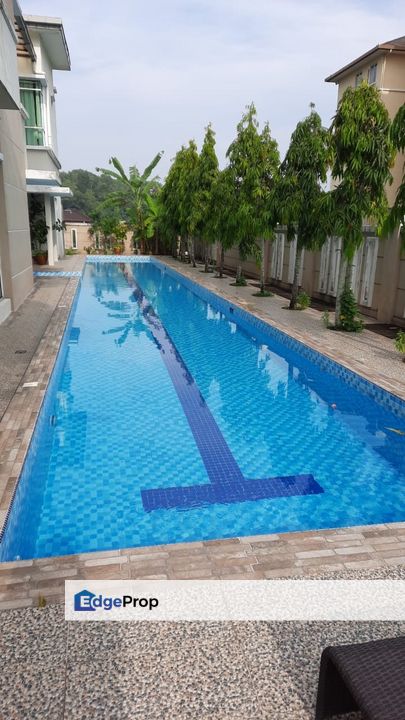  Kemensah Residency Ampang Corner Lot Bungalow Land: 8200sf Private Pool Hill view Kemensah Heights, Selangor, Ampang