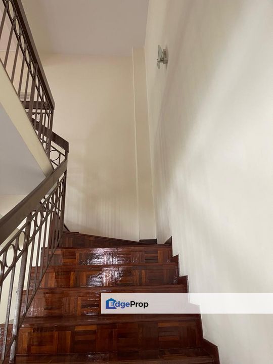  Mutiara Subang Shah Alam Corner Lot 2sty 50x70 Terrace Subang Bestari , Selangor, Subang