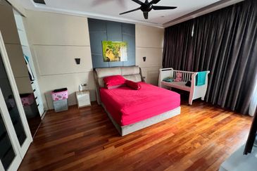 Changkat Kiara Surya