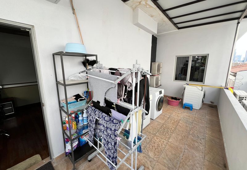 Changkat Kiara Surya