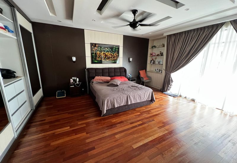 Changkat Kiara Surya