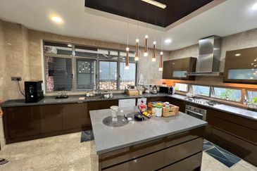 Changkat Kiara Surya