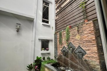 Changkat Kiara Surya