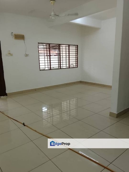 Klang Taman Sentosa 20x65 Terrrace Link 2 Storey Taman Millennium for Sale  , Selangor, Klang