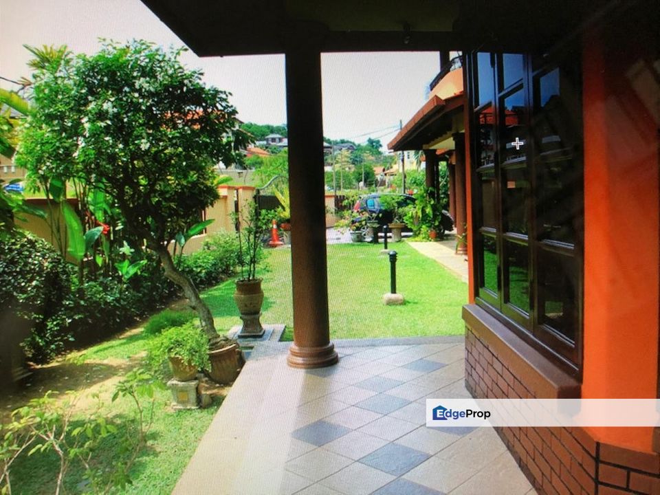 Kajang Country Heights Kajang 3sty Bungalow Land Size: 10,800sf with Private Pool , Selangor, Country Heights