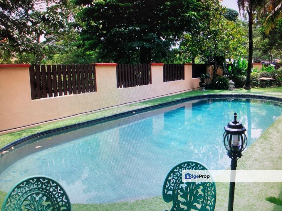 Kajang Country Heights Kajang 3sty Bungalow Land Size: 10,800sf with Private Pool , Selangor, Country Heights