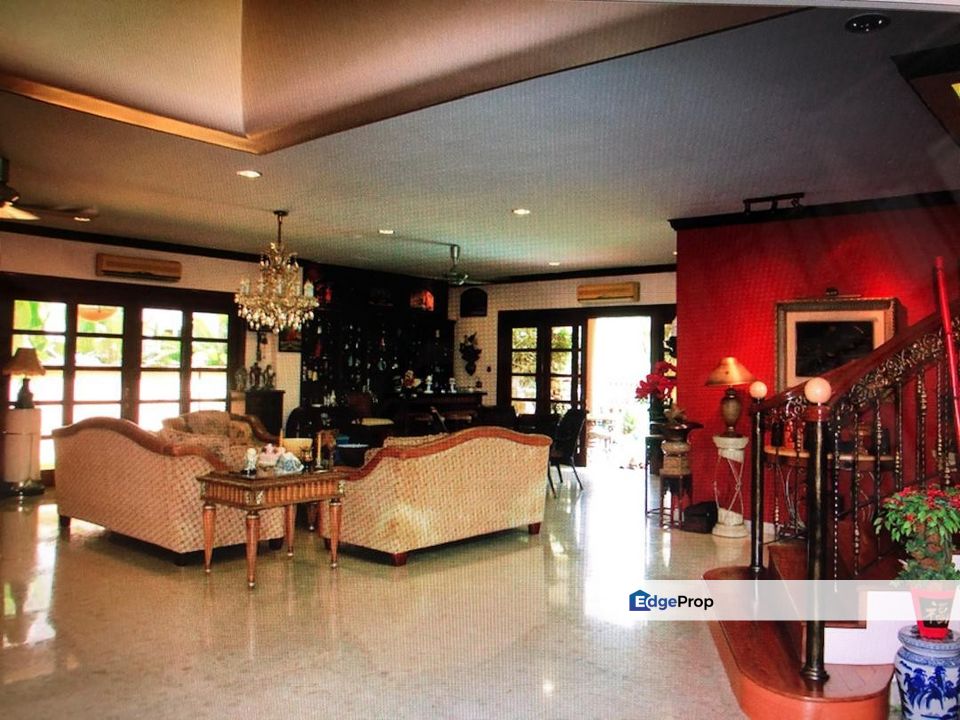 Kajang Country Heights Kajang 3sty Bungalow Land Size: 10,800sf with Private Pool , Selangor, Country Heights