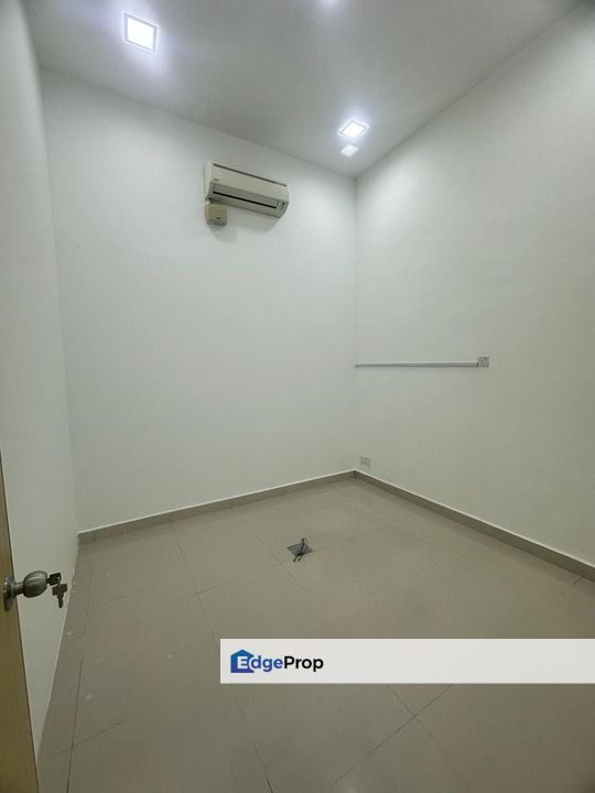 Petaling Jaya Factory Warehouse Semi D Kawasan Perindustrian Tiong Nam Seksyen 51, Selangor, Petaling Jaya