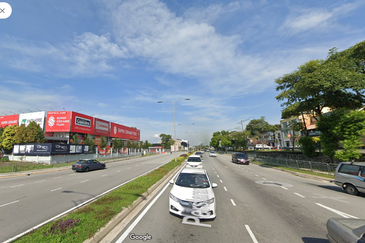 Taman Industrial Sungai Buloh (TSB Commercial Centre)