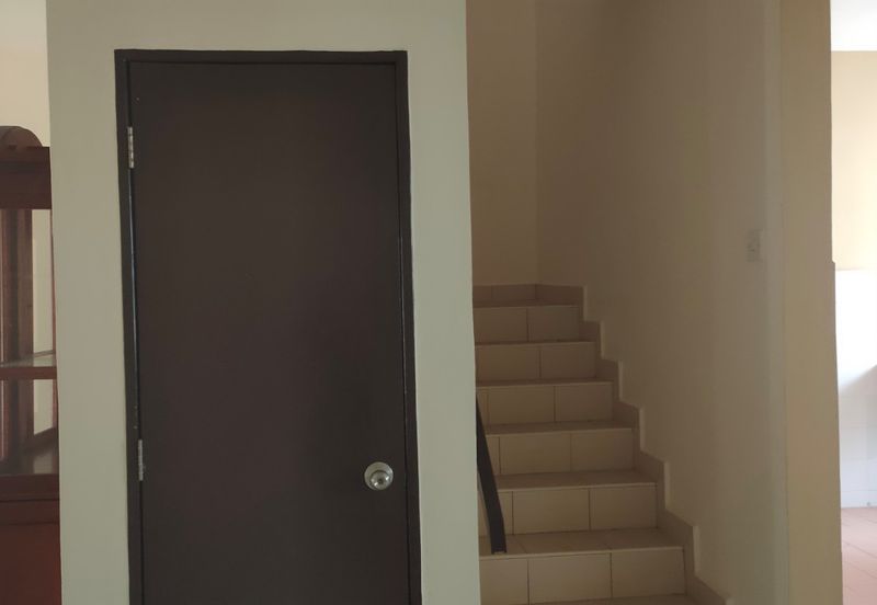 Petaling Jaya Saujana Damansara 2sty Terrace 20x65 Damansara Damai Leasehold