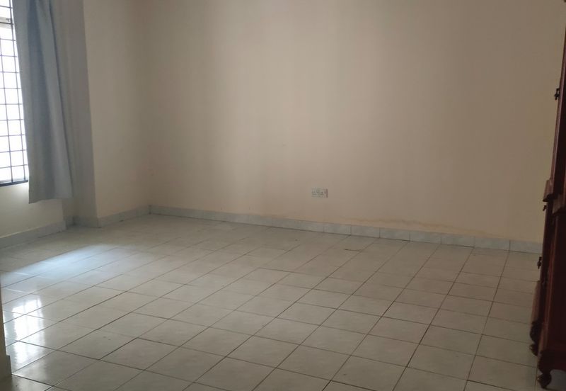 Petaling Jaya Saujana Damansara 2sty Terrace 20x65 Damansara Damai Leasehold