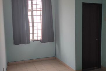 Petaling Jaya Saujana Damansara 2sty Terrace 20x65 Damansara Damai Leasehold