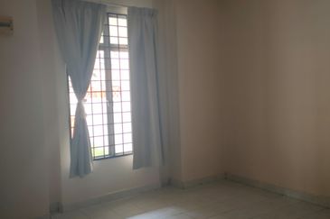 Petaling Jaya Saujana Damansara 2sty Terrace 20x65 Damansara Damai Leasehold
