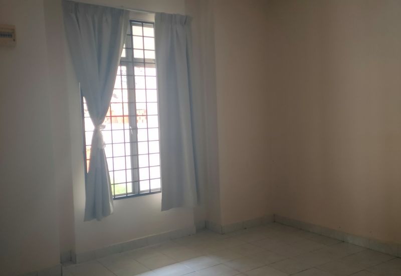 Petaling Jaya Saujana Damansara 2sty Terrace 20x65 Damansara Damai Leasehold