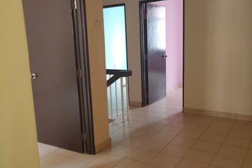 Petaling Jaya Saujana Damansara 2sty Terrace 20x65 Damansara Damai Leasehold