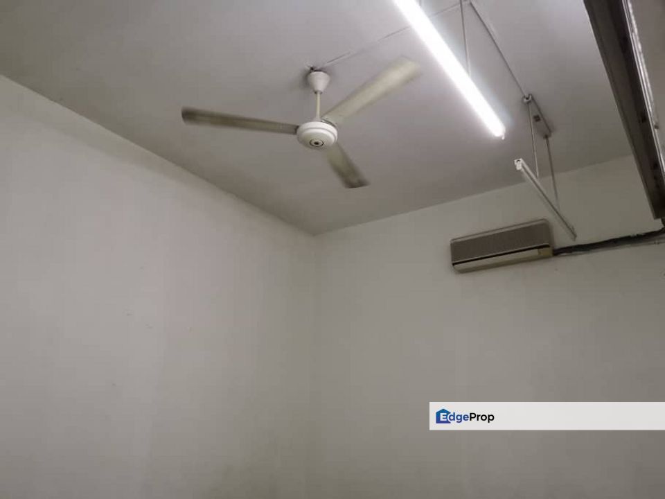 Paramount Garden Petaling Jaya 25x75 Townhouse 2sty Link, Selangor, Petaling Jaya