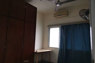 Paramount Garden (Taman Paramount)