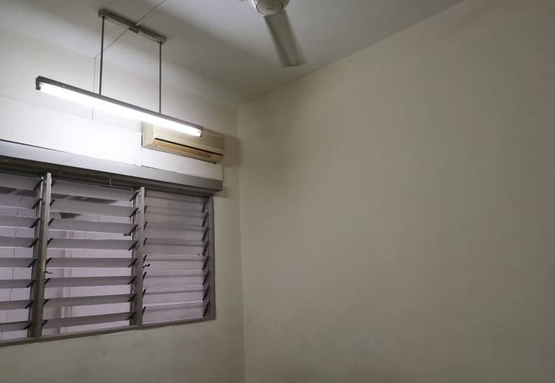 Paramount Garden (Taman Paramount)