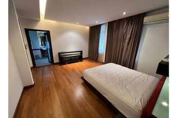 Paramount Garden (Taman Paramount)