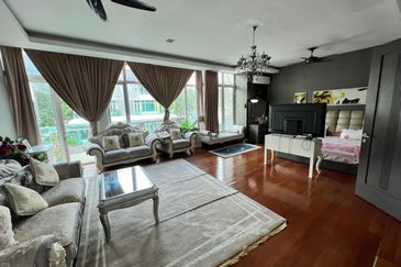 3 sty semi D Renovated at Segambut Laman Damansari