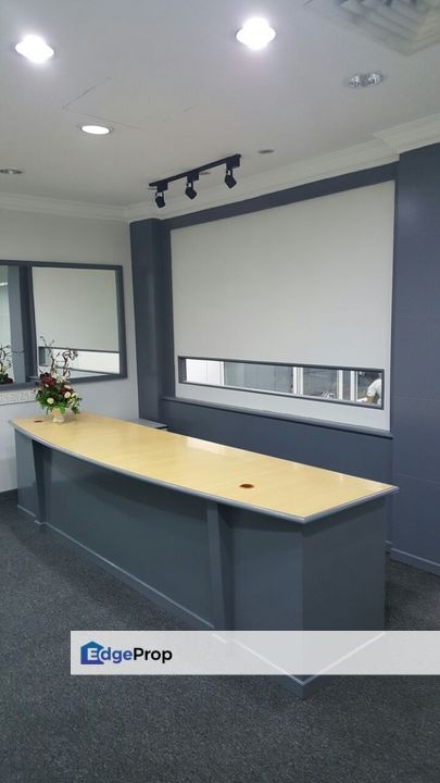 KLCC UOA 2 Office Built Up: 1450sqft High Floor Renovated Rental rm3900 Kuala Lumpur, Kuala Lumpur, KL City