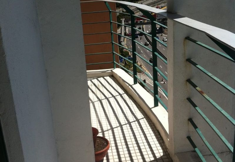 10 Semantan Suites (Sematan Avenue)